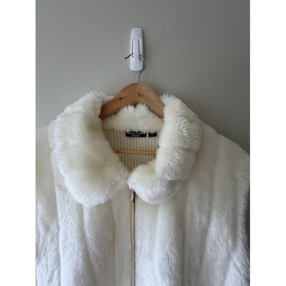 Winter Chic Essentials by Milano Faux Fur Vest XL Ivory Ribbed Knit Zip - Picture 6 of 9
